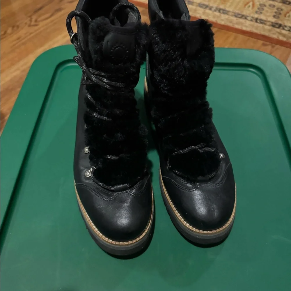 Cole Haan Women’s Zerogrand Lodge Hiker Boots Faux Fur Trim Winter Boots Leather